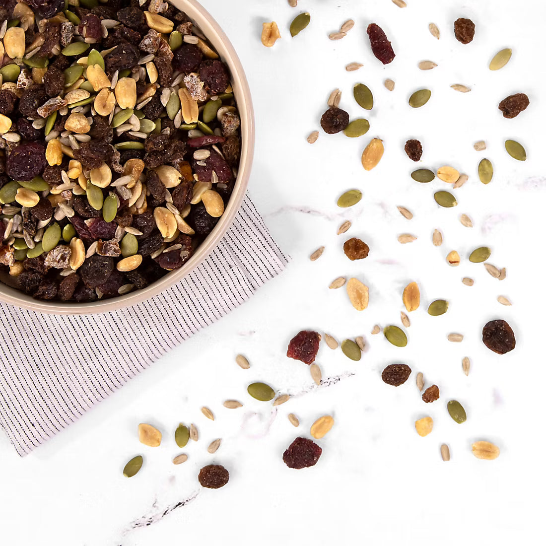 Wellsley Farms Organic Trail Mix, 20 oz.