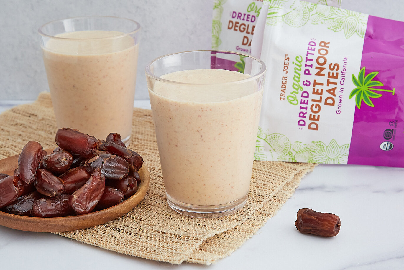 Trader Joe's Organic Dried & Pitted Deglet Noor Dates, Snacks, 8 oz.