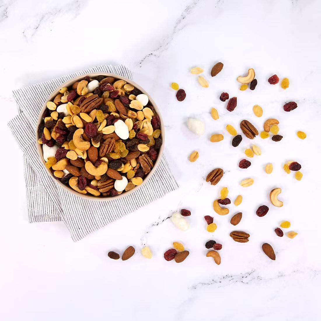 Wellsley Farms Cranberry & Raisin Trail Mix, 20 oz.