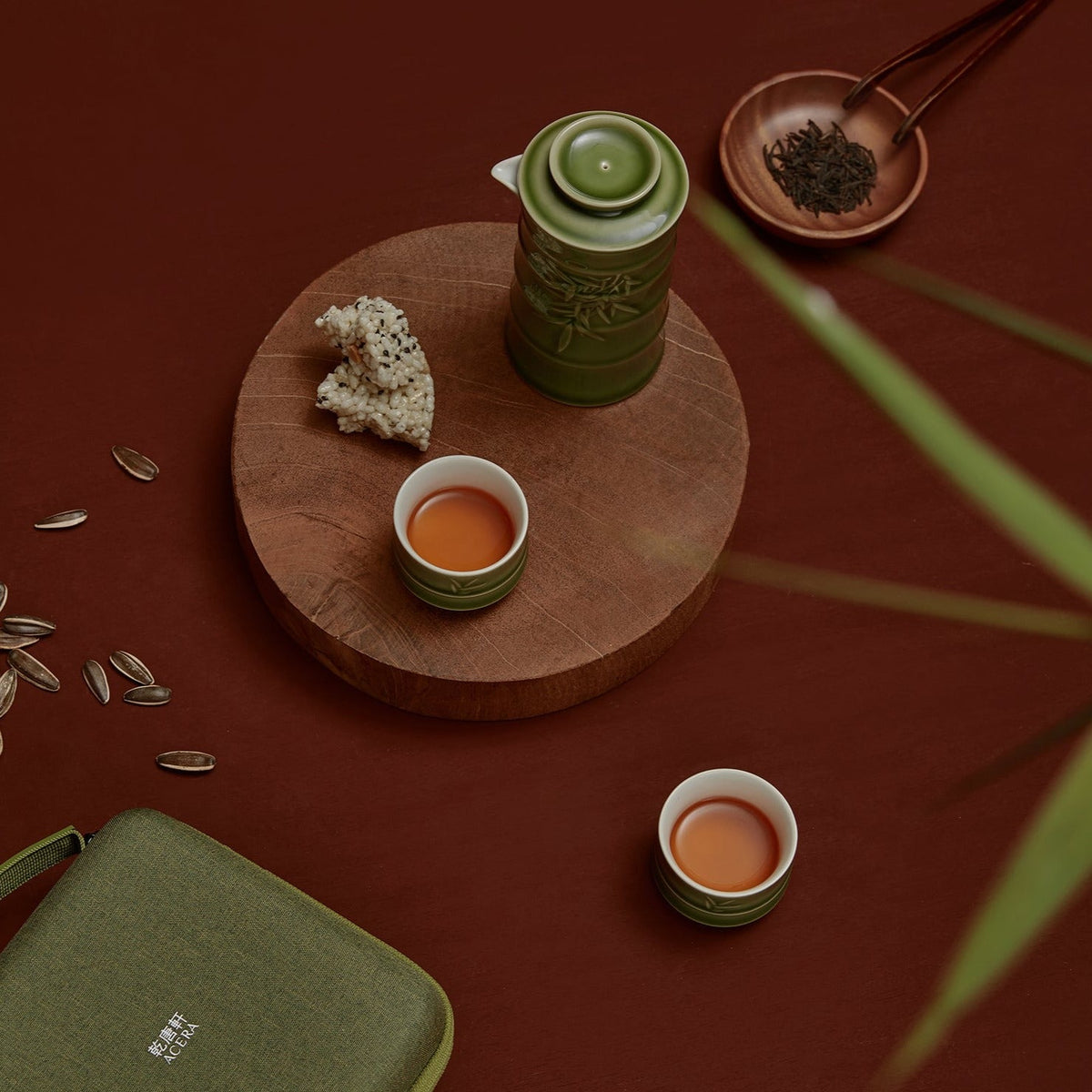 Bamboo Kung Fu Tea Set - 1 Pot with 2 Cups, Ceramics -17