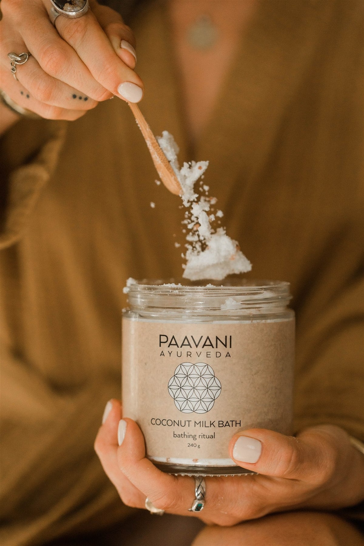 * Paavani Ayurveda - Organic Coconut Milk Bath with Coconut Milk, Epsom Salt and Turmeric 16 oz.-3